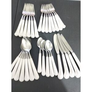 Vtg White Ceramic Speckled Flateware Supreme Stainless 31pc Knives Fork & Spoons